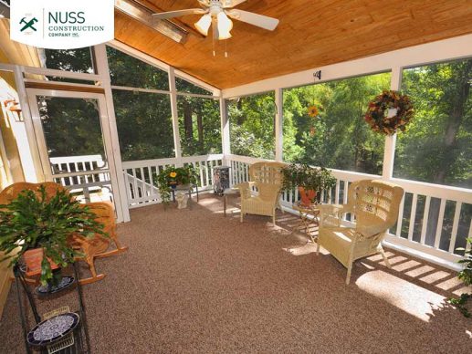 Screened-in Porch or Deck: Which One Should You Choose?